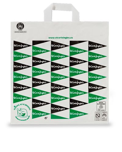 Bolsa realizada con plástico reciclado que incluye la certificación UNE 53942